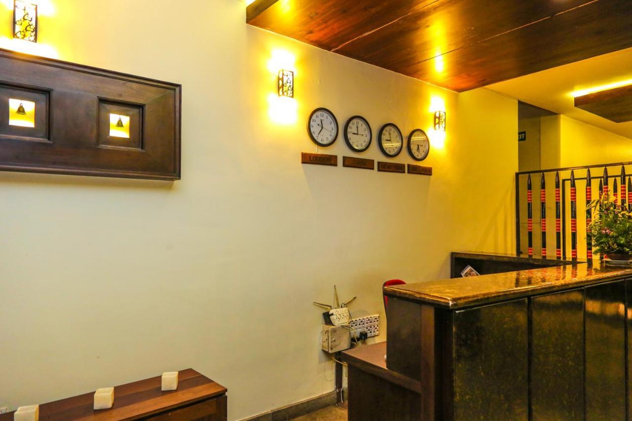 Oak Ray City Hotel Канди Екстериор снимка