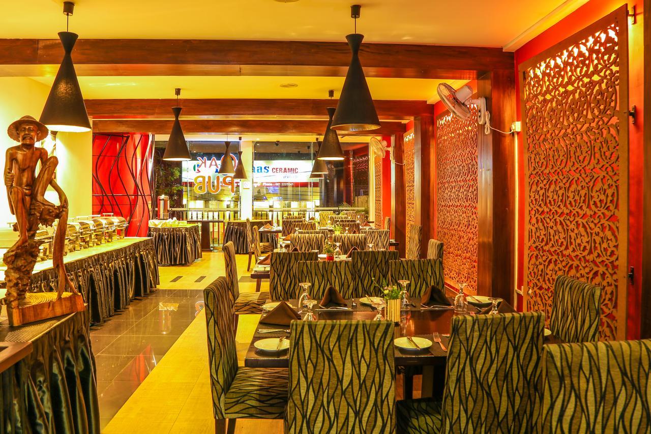 Oak Ray City Hotel Канди Екстериор снимка