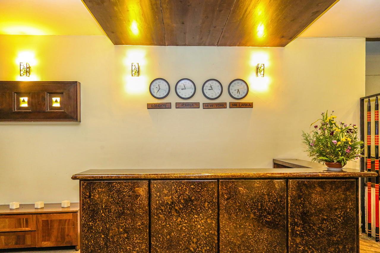 Oak Ray City Hotel Канди Екстериор снимка